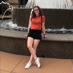 Meet your Posher, Erin